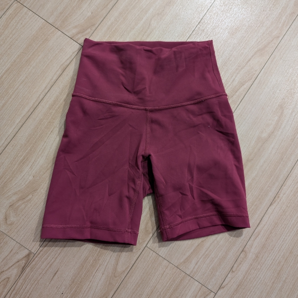 Lululemon Wunder Train High Rise Shorts